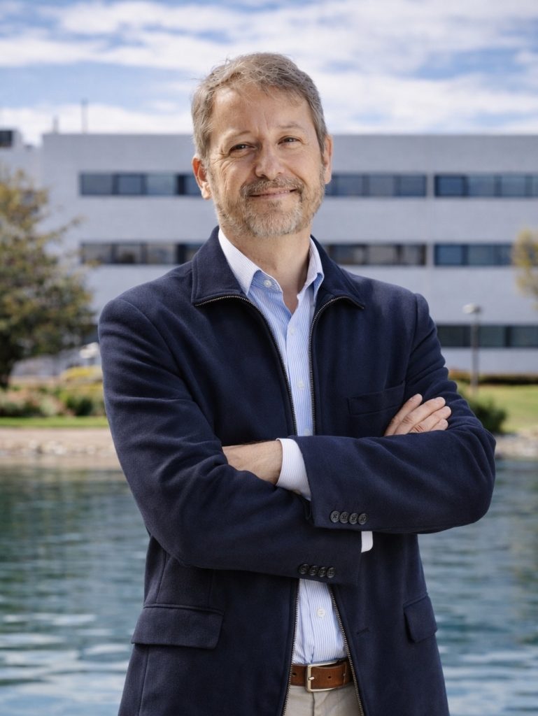 CARLOS Mur